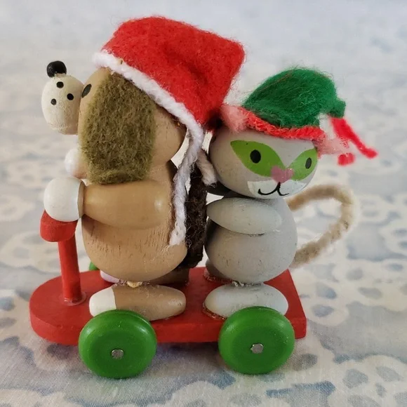 2 Christmas Ornaments Cat Ornament Dog Ornament - Picture 2 of 14